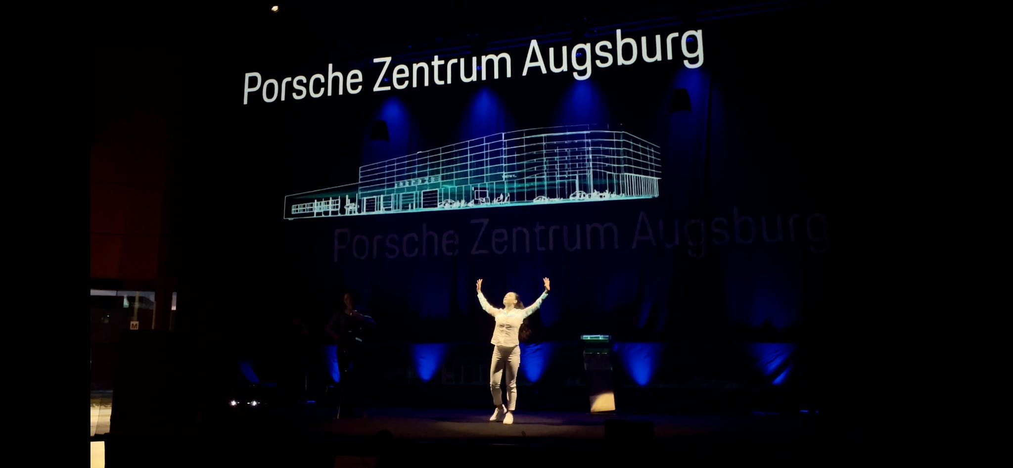 Porsche Augsburg Car Hologramm Show